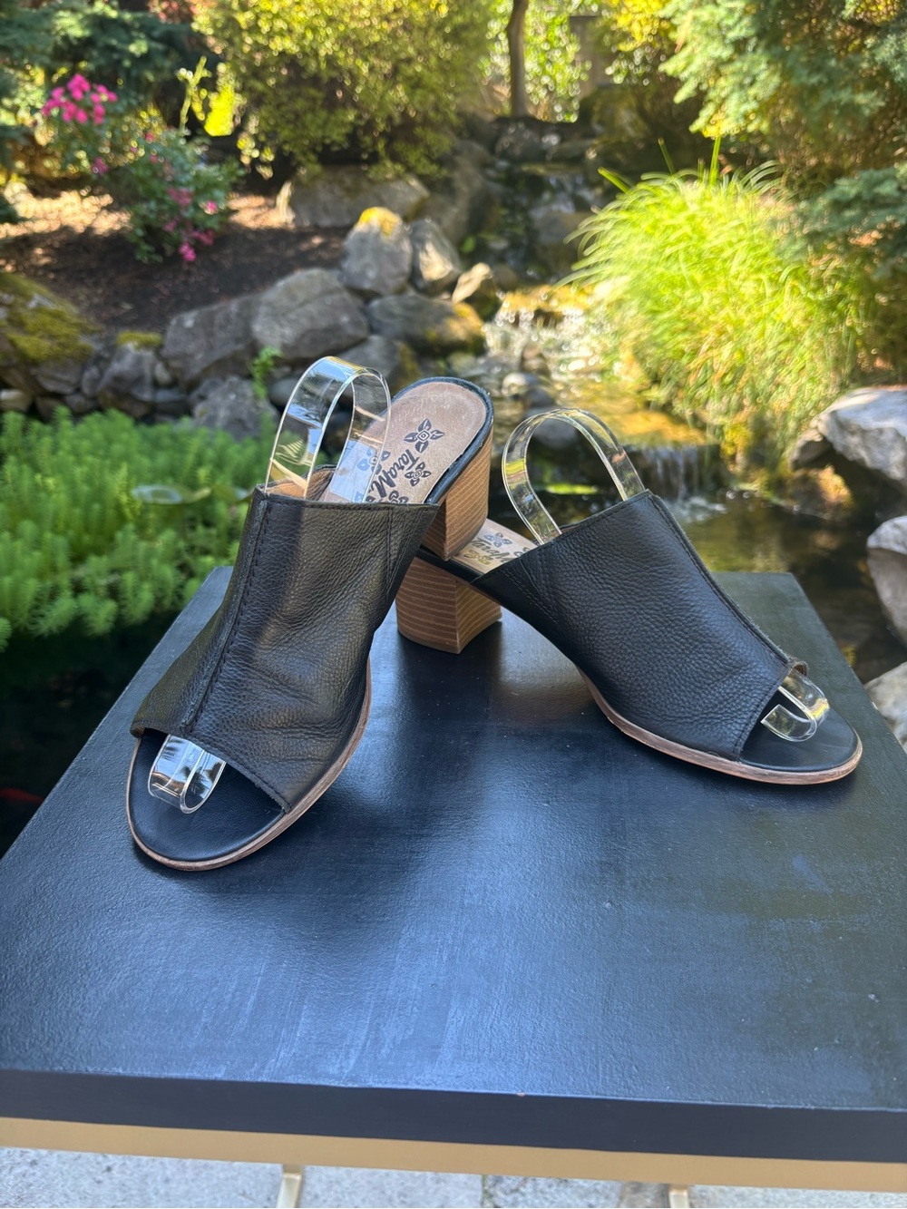 Tara M Imara Sandals SZ 11